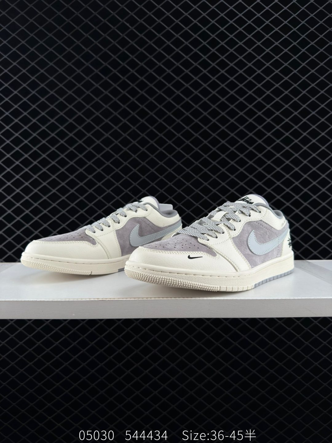 Air Jordan 1 Low AJ1